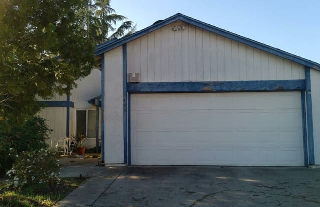 3758 Station Street - 3758 Station Street, Rosemont, CA 95827