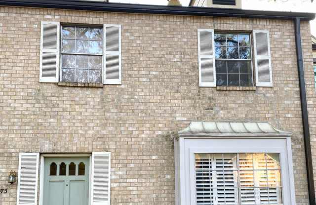 NW Hills Townhouse with amazing location! photos photos