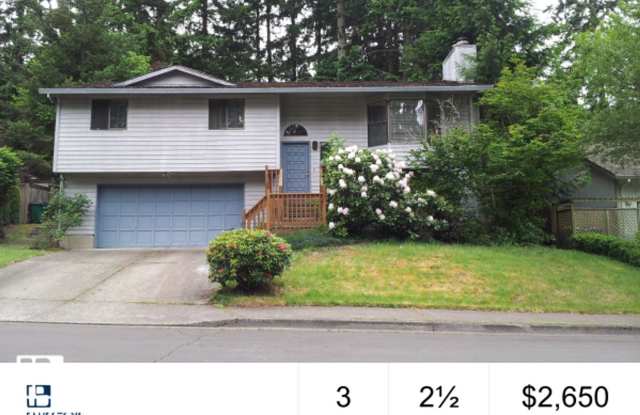 Sweet and spacious home in Beaverton with a garage and large fenced yard available now! photos photos