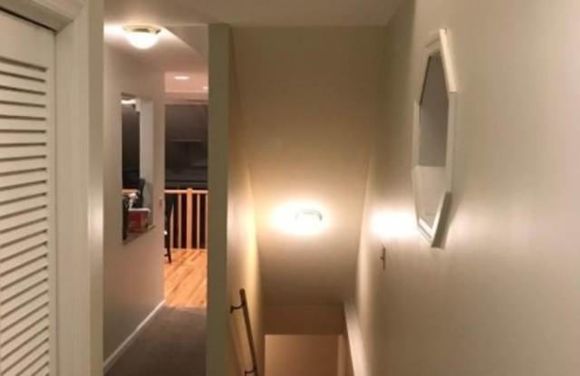 123 MARION DR Gallery 2