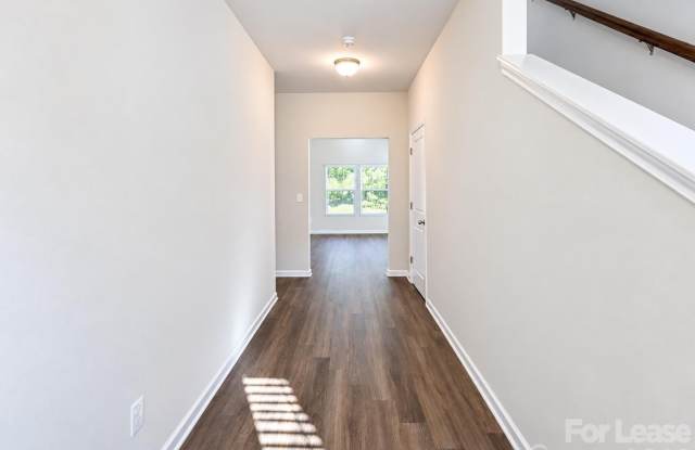 914 Battleground Avenue Gallery 2
