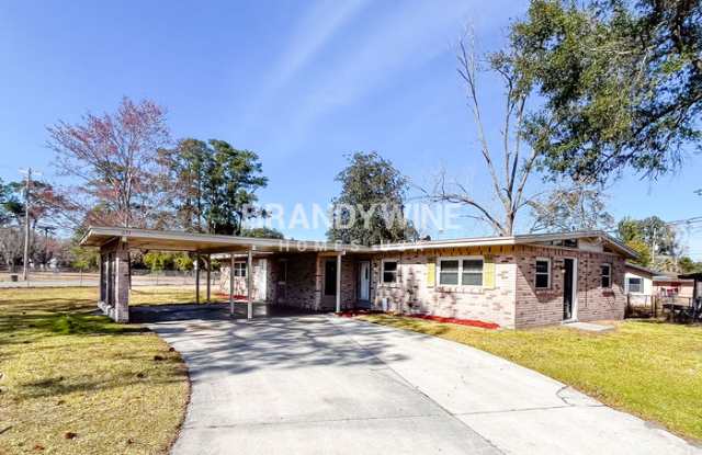 7671 Vale Drive - 7671 Vale Drive, Jacksonville, FL 32221