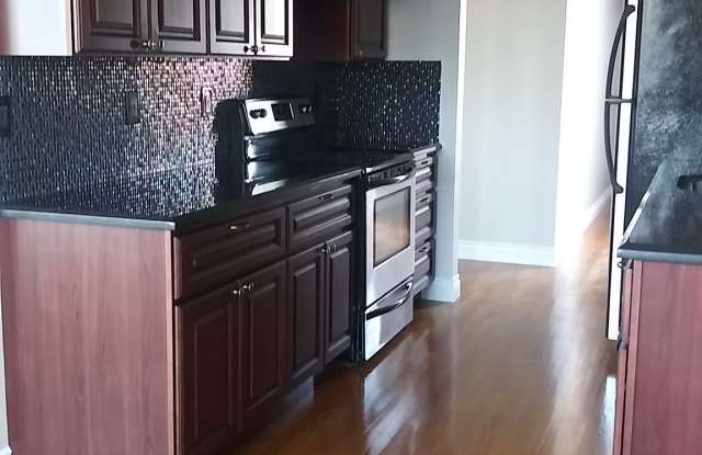 141 Montecito Avenue, Unit 401 - 141 Montecito Ave, Oakland, CA 94610