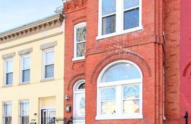 236 P STREET NW Gallery 3