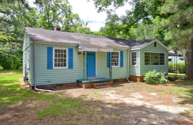 2752 Alden Street Gallery 1