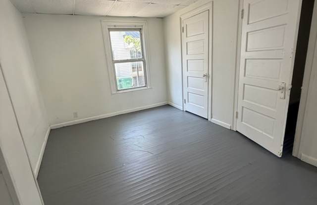 402 Stone St Gallery 4