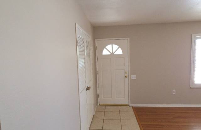 26340 Harrisburg Dr Gallery 3