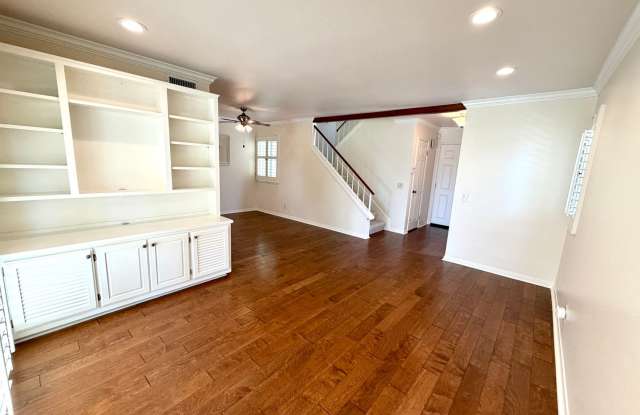 Charming Claremont Condo in a Peaceful Community Gallery 3