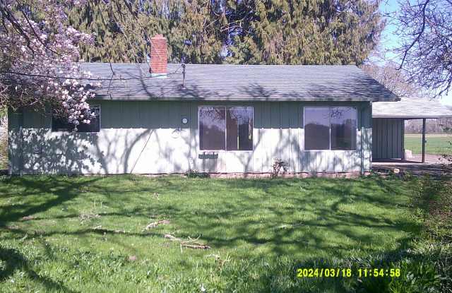 Quiet Country Home photos photos