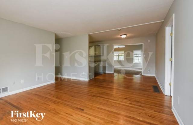 4104 Middle Drive Gallery 3