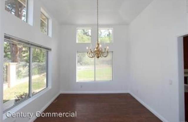 19812 E Country Hollow Dr Gallery 4