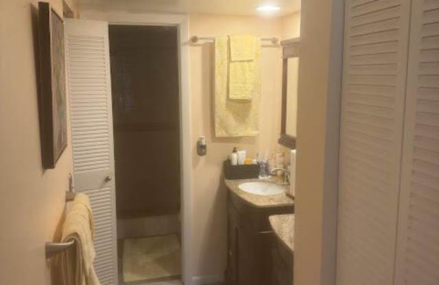 7855 Willow Springs Drive Gallery 2