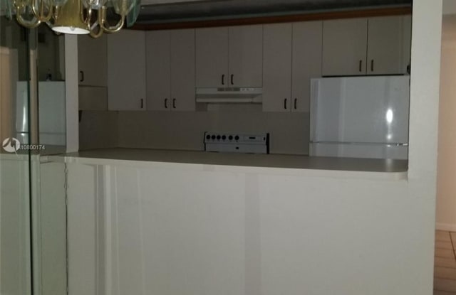 10365 N Kendall Dr - 10365 Southwest 88th Street, Kendall, FL 33176