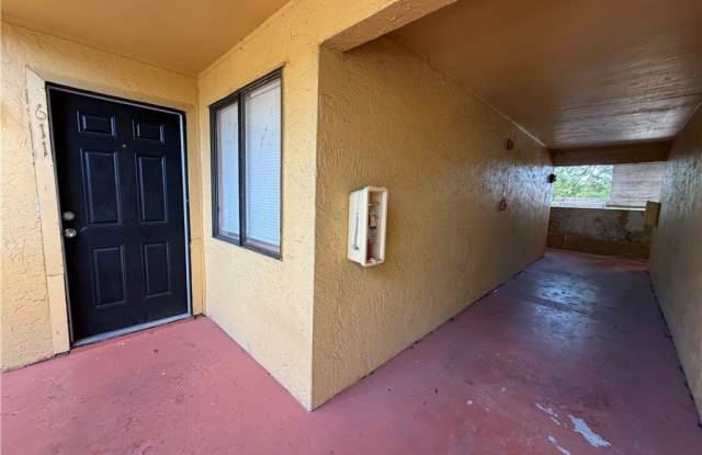 2885 Winkler Avenue Gallery 1