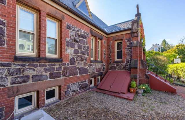 62 Estes St. Gallery 2