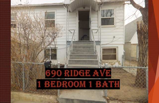 690 Ridge Ave photos photos