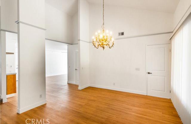 17473 Golden Lane Gallery 3