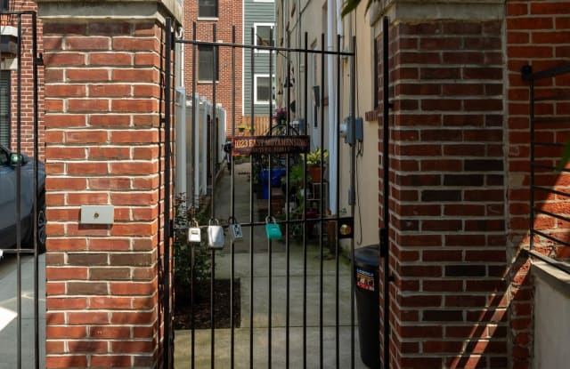 1023 E MOYAMENSING AVENUE - 1023 East Moyamensing Avenue, Philadelphia, PA 19147