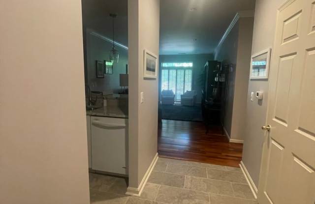 VERY WELL MAINTAINED 2 BEDROOM AND 2 BATHROOM CONDO photos photos