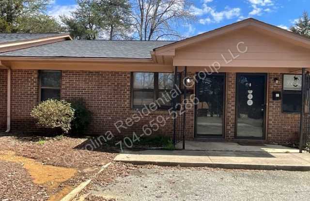 201 Arthur Drive - 201 Arthur Drive, Thomasville, NC 27360