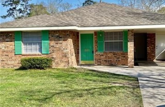 241 LIVE OAK Street - 241 Live Oak Street, Mandeville, LA 70448