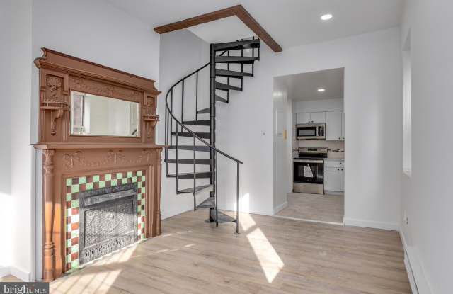 4242 PINE Street unit: 2Front photos photos