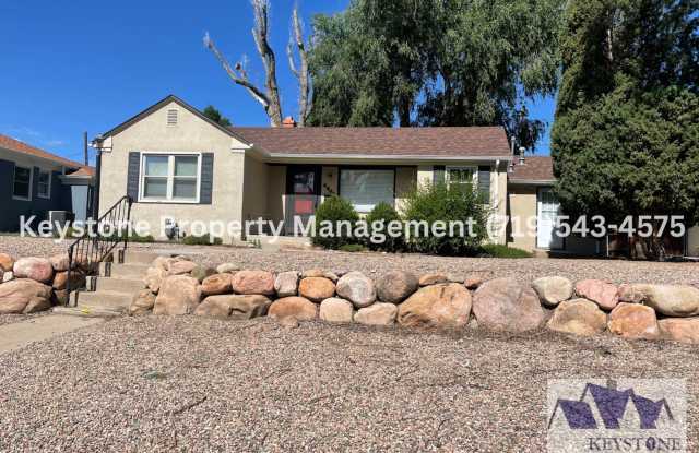 North side 3 Bedroom  1 Bath Home w/ Carport - Central Air - Hardwood Floors - $1450/$1450 photos photos