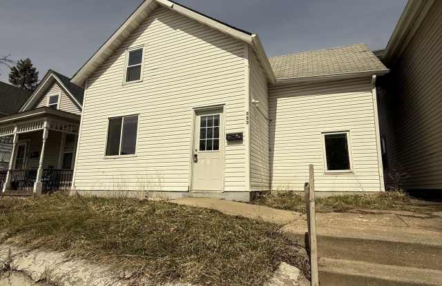 353 Sherburne Ave. photos photos