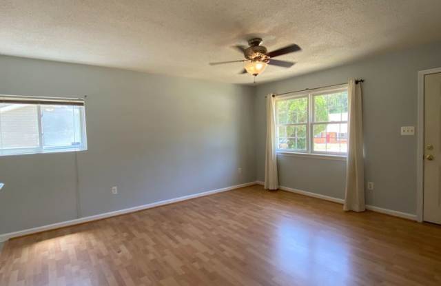 3542 Forestdale Ave Gallery 3