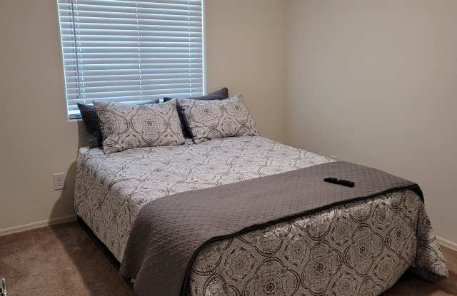 517 West Black Hawk Place photos photos