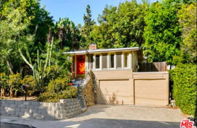 2121 Stanley Hills Drive Gallery 1