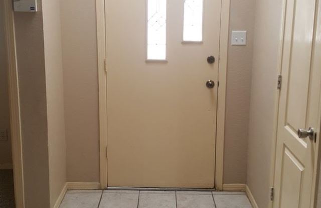 12173 Noel Espinoza Gallery 4