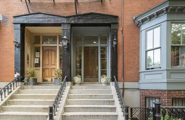 82 Waltham St. Gallery 3