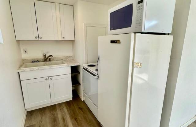 2.2 Miles to Oregon Tech and Sky Lakes Medical Center! Newly renovated 1bdrm photos photos