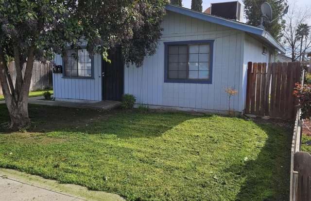333 N Quince Avenue - 333 North Quince Avenue, Exeter, CA 93221