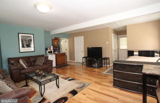 3459 Little Hunting Creek Dr G - 3459 Little Hunting Creek Drive, Mount Vernon, VA 22309