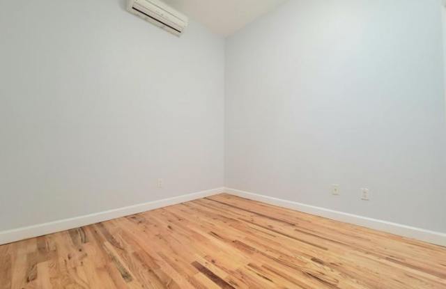 86 graham avenue Gallery 2