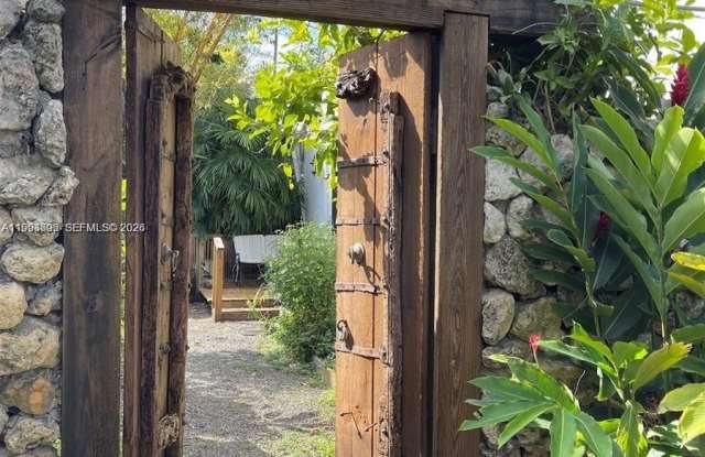 732 NE 87th St photos photos