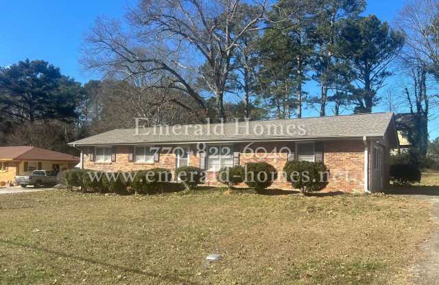 Available now!!! 3 bedroom 2 bath in Lilburn photos photos
