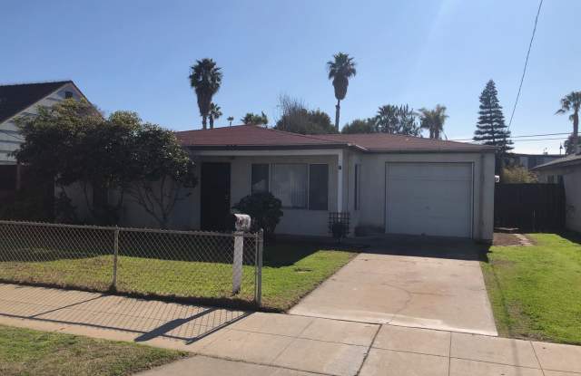 2BR/1BA HOUSE - AVAILABLE SOON - 207 Citrus Avenue, Imperial Beach, CA 91932