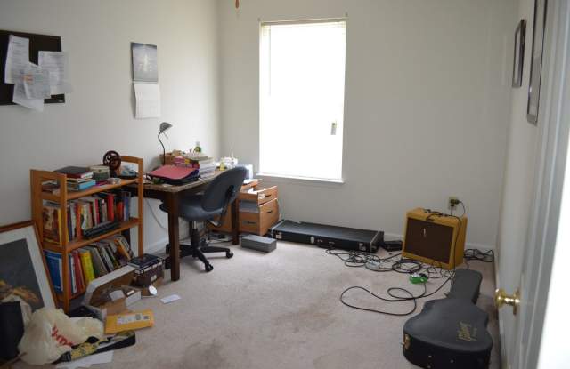 Charming 2-Bedroom Duplex in Prime Harrisonburg Location! photos photos