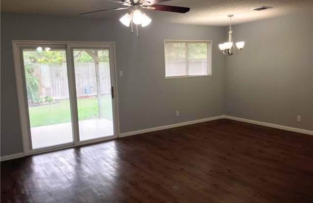 6105 Beechwood Dr Gallery 4