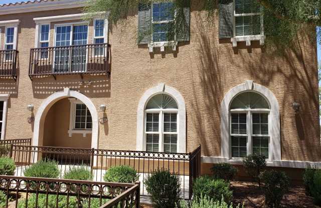 2729 S Sulley Drive Gallery 3