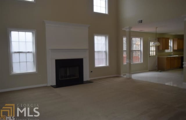 6878 Wynmeadow Dr Gallery 2