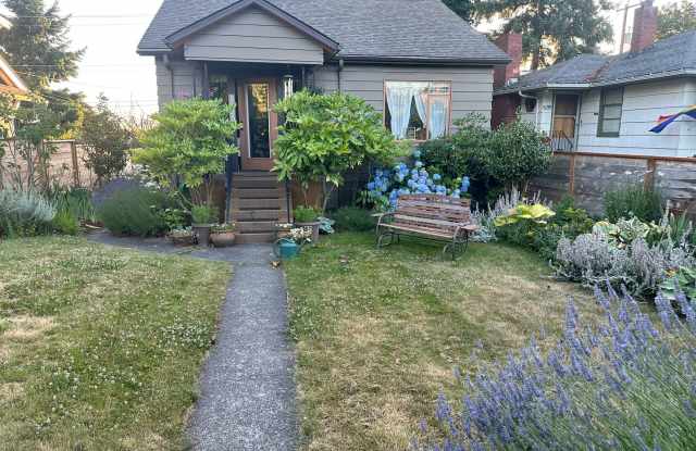 Lovely Fairmount Community Bungalow in West Seattle- $3400 photos photos Lovely Fairmount Community Bungalow in West Seattle- $3400 photos photos