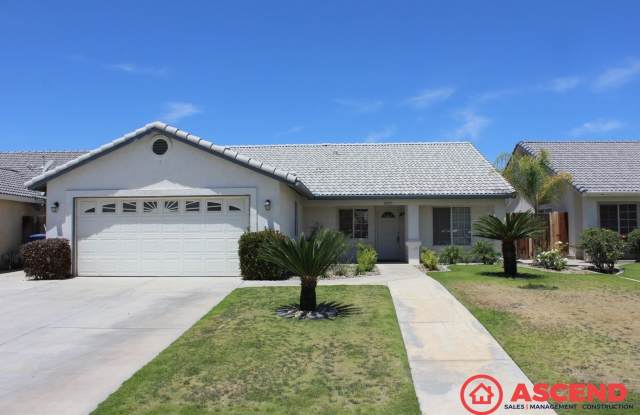 4-Bedroom Home Near Shopping Center In Southwest! photos photos