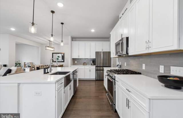 Beautiful 3-Bedroom, 3.5-Bath Home – $4,500/Month photos photos