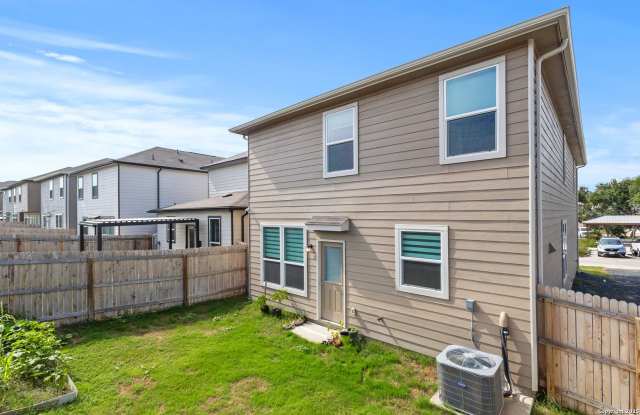 10643 W Military Drive Gallery 3