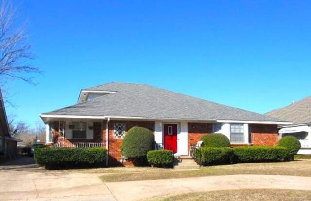 3611 North Drexel Boulevard photos photos