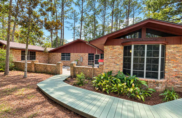 Spacious Secluded Home with 2-Car Garage, Boat/RV Parking & Multiple Living Areas in Ocean Springs, MS Gallery 1